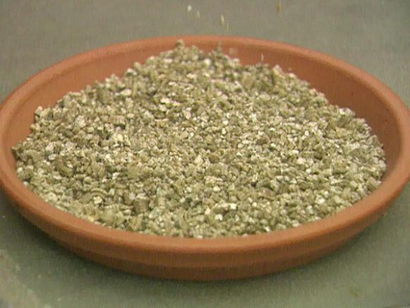 gby1212_2b_vermiculite