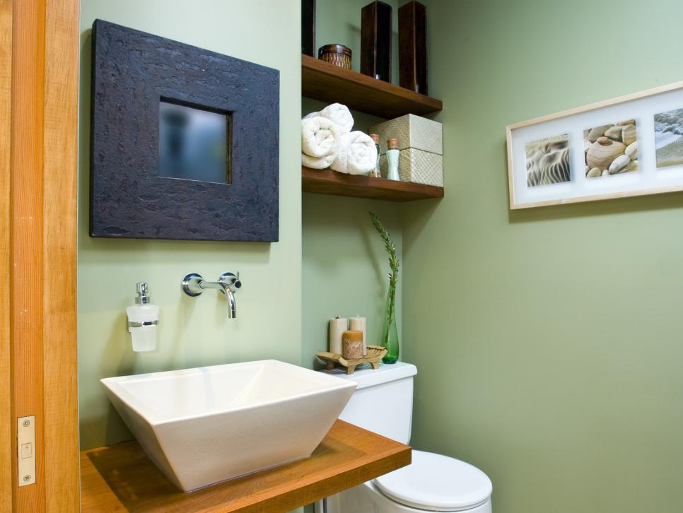 10 Savvy Apartment  Bathrooms  HGTV