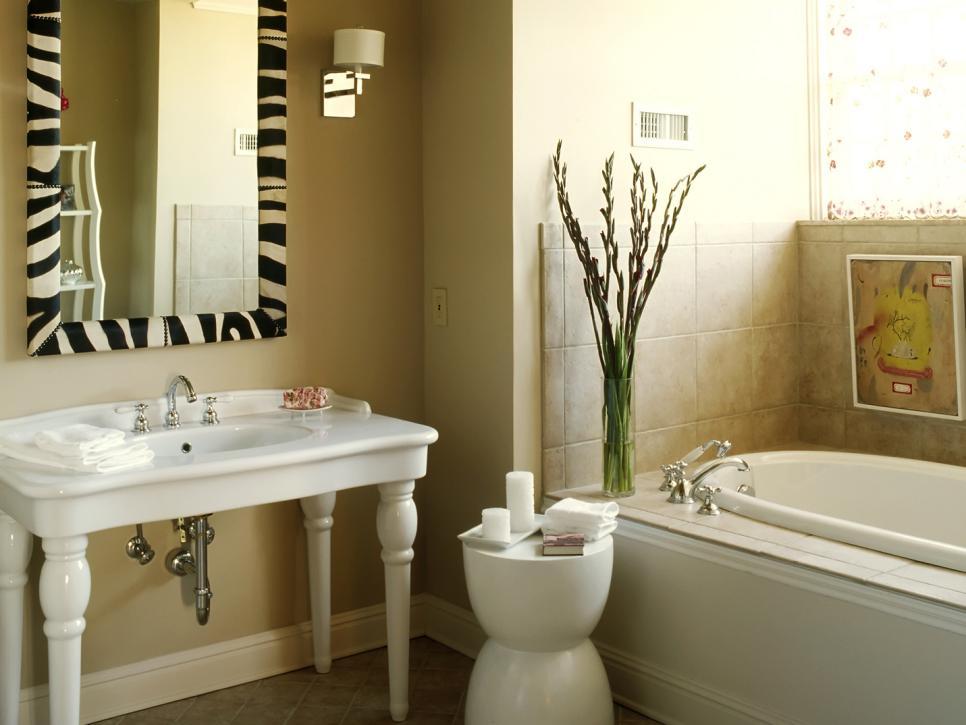 Victorian Bathroom Design Ideas: Pictures & Tips From HGTV ...