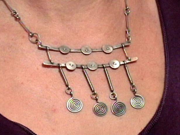 hclvr348_3_Riveted_Silver_Necklace_1