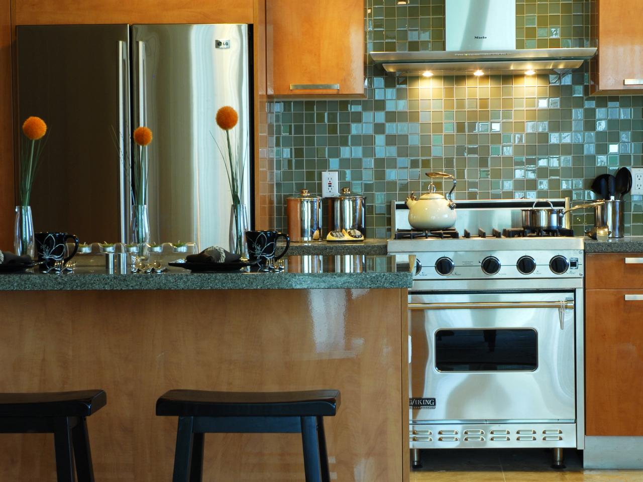 Make Your Kitchen Beautiful with Kitchen Tiles