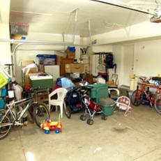 hclrs305_bef1-garage-before