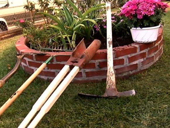 0103383_landscaping-tools_s4x3