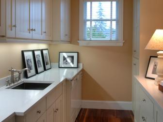 Use Good Lighting in Your Laundry Room 