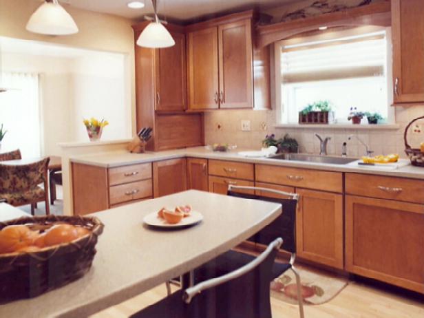 Transforming a '50s Kitchen | HGTV