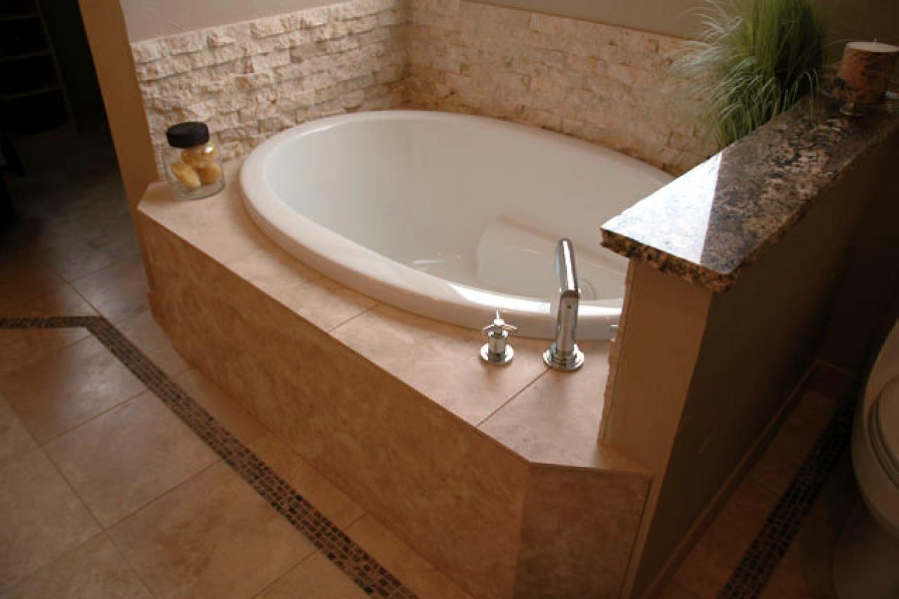 Small Bathtub Ideas And Options Pictures Tips From Hgtv Hgtv