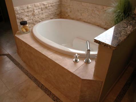 Small Bathtubs: Ideas and Options