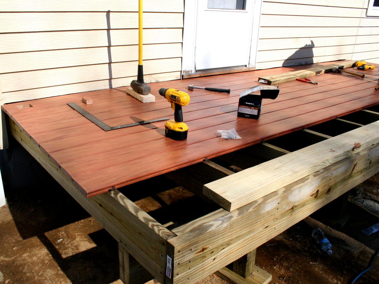 How to Build a Simple Deck | HGTV