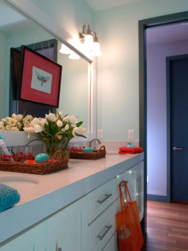 Jack And Jill Bathroom Decorating Ideas: Stylish & Space-Saving Tips