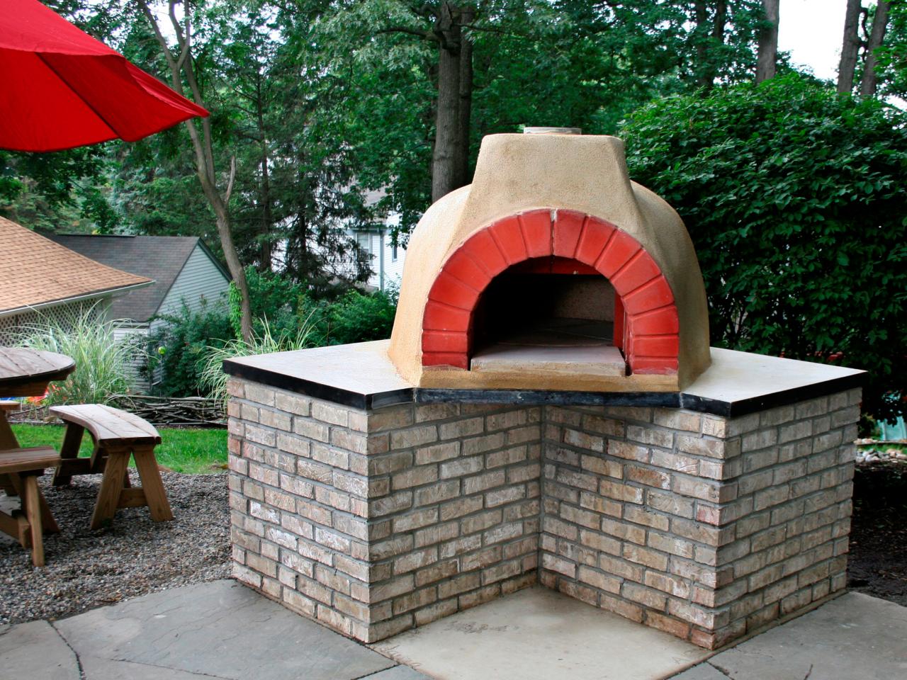 How to build a pizza oven brick