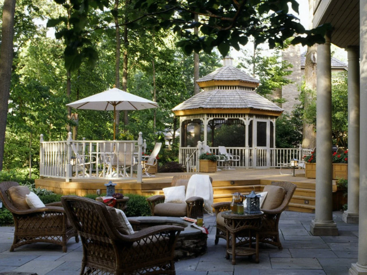 Outdoor Room Design Ideas for Any Budget | HGTV, image size:1280x960
