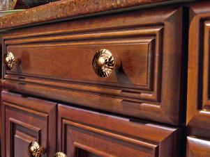 Hickory-Hardware_Gold-Cabinet-Knobs_s3x4