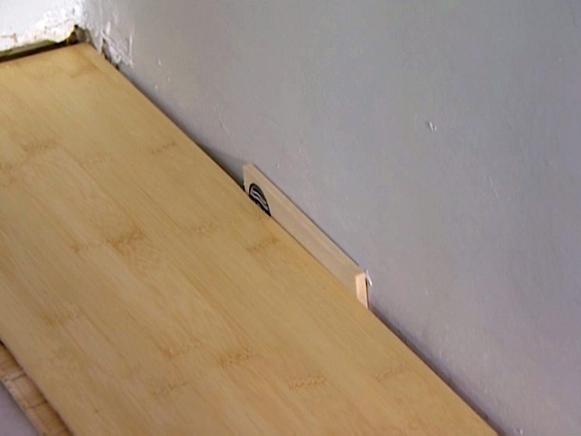 Floating Laminate Floor With Spacers Against the Wall