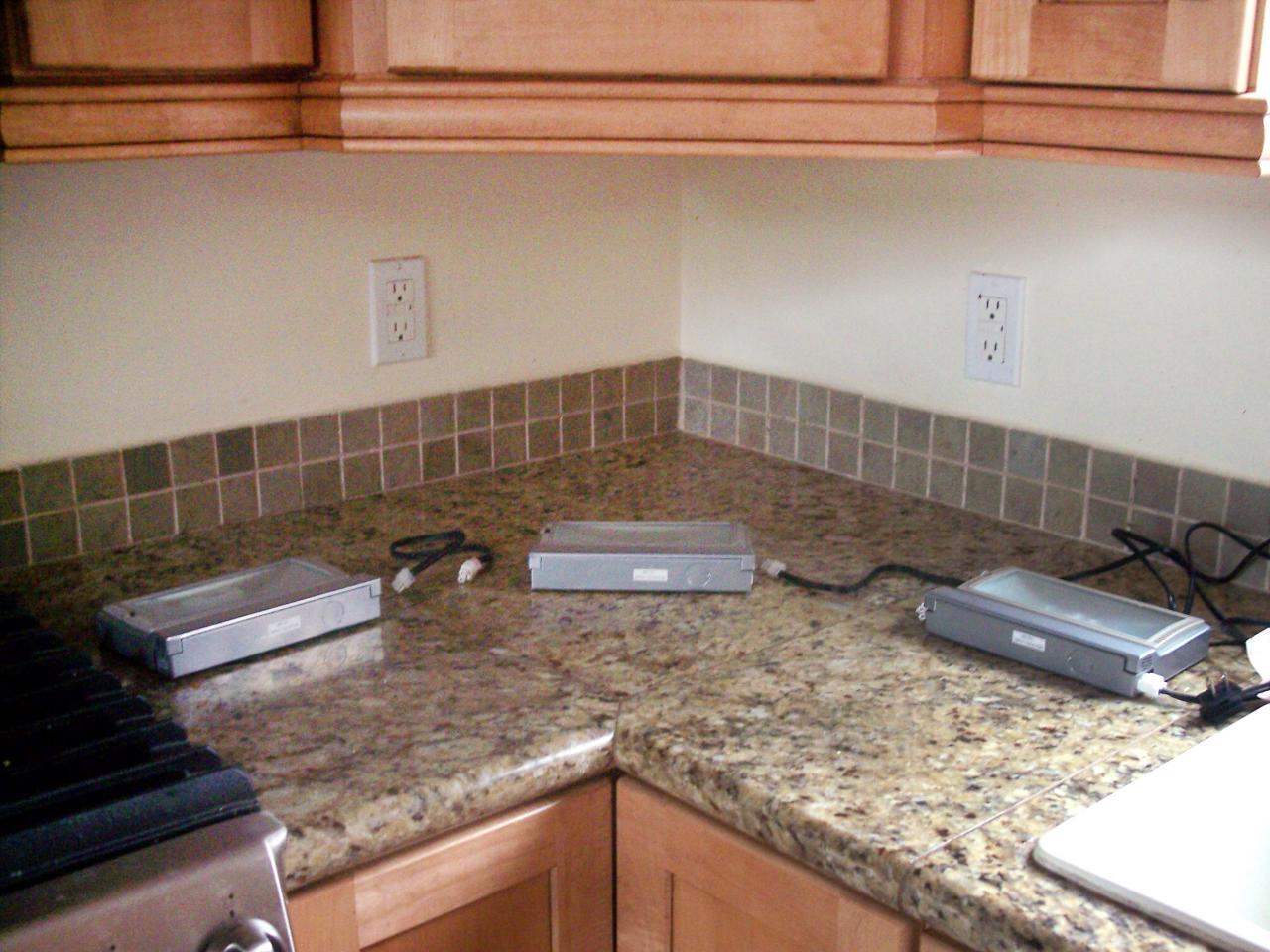 Kitchen under shelf lighting