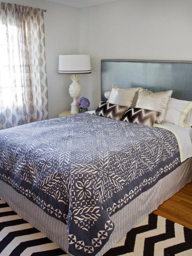 Turn A Coverlet Into Duvet Cover, Putting Duvet Cover On Quilt