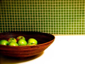 HDTS2613_kitchen-green-tile-green-apples_s4x3