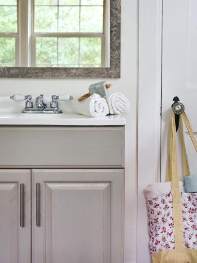 Updating A Bathroom Vanity - Diy Painting Bathroom Cabinets White Gloss