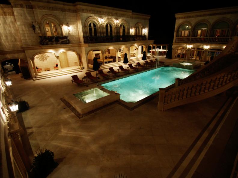 Extravagant Terrace and Pool 