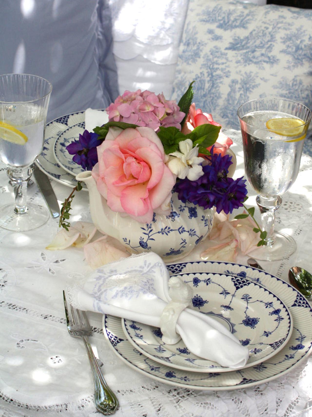 18 Tips for Setting a Beautiful Table   HGTV