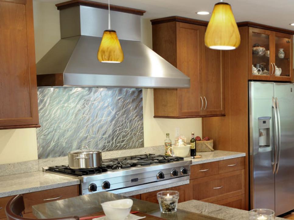20 Stainless Steel Kitchen Backsplashes | HGTV Stainless Steel Sheet For Behind Stove