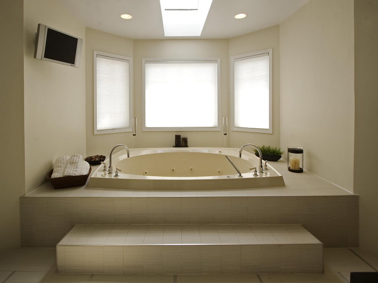 Huge bathtubs deals