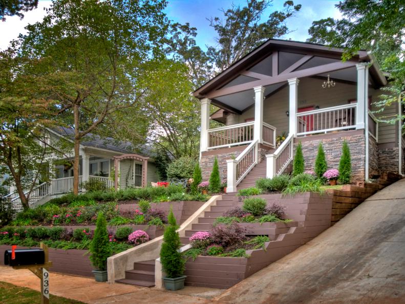 Cottage Exterior With Front Yard Landscape