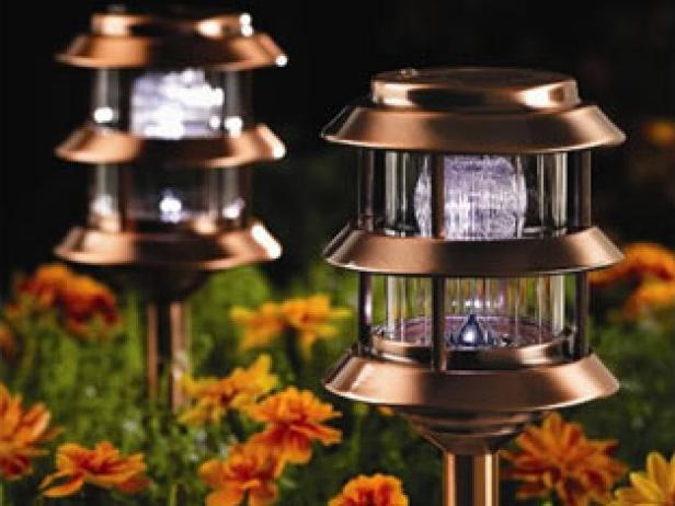 Your Yard With Landscape Lighting, How To Choose Outdoor Solar Lights