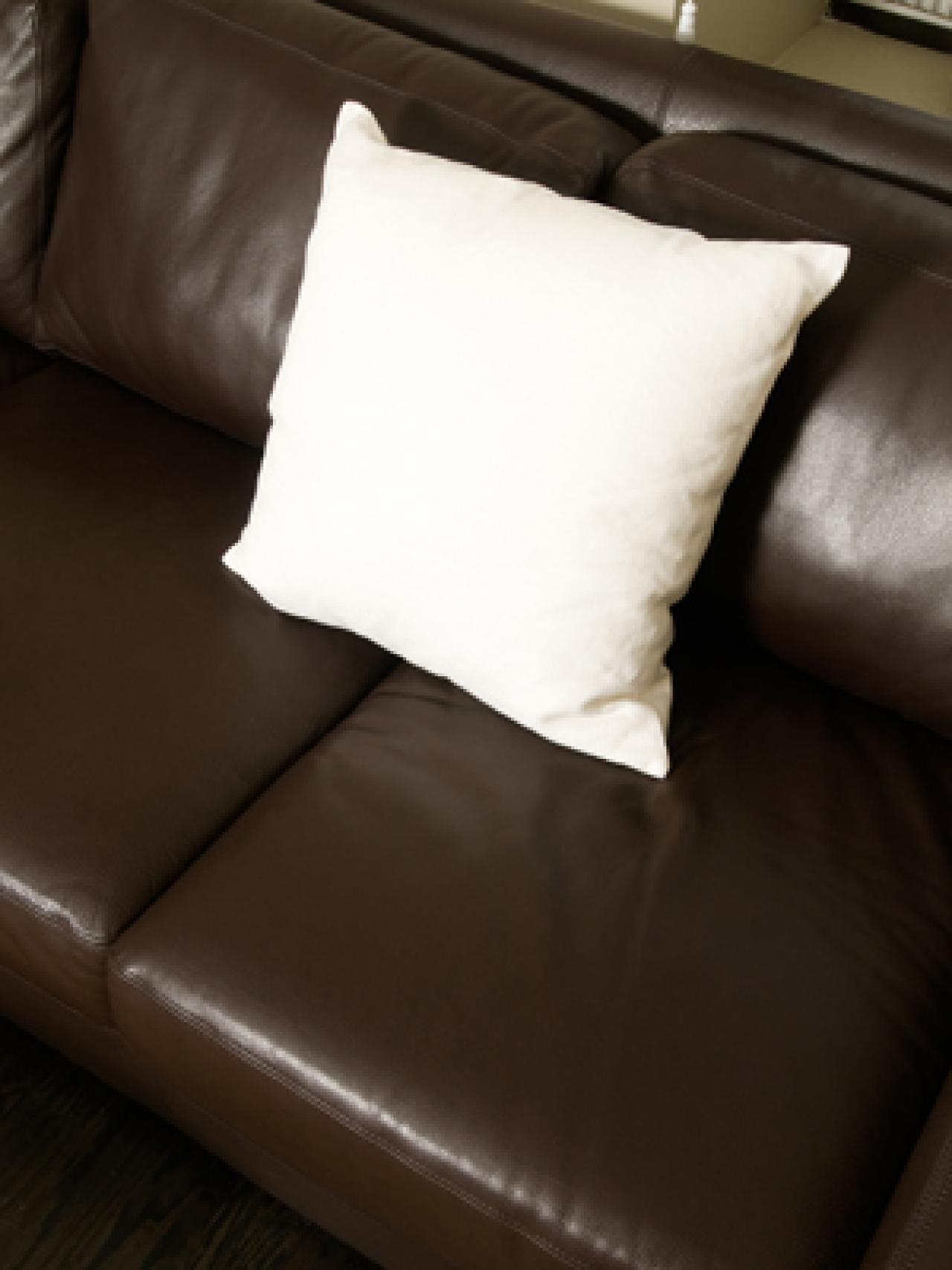 Ing Leather Furniture, Best Pillows For Leather Couch