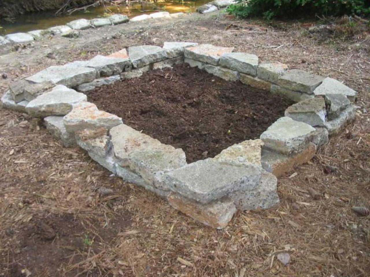 How To Build A Stone Raised Bed, How To Lay A Stone Garden Bed