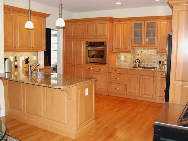 Traditional Kitchen With Warm Wood Cabinetry | HGTV