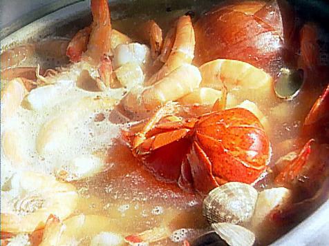 Michael Chiarello's Succulent Shrimp Boil
