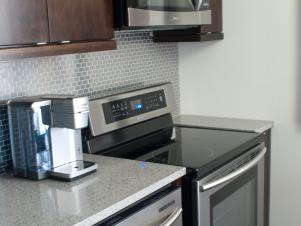 Urban10-Kitchen_32-range-microwave-dishwasher-BC28032_s3x4