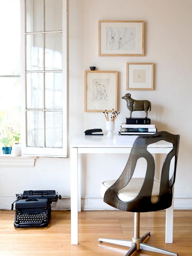 Featured image of post Home Office Table Decoration Ideas - Sitting down all day can have adverse health effects, so having the option to work standing up should be a priority at all places.