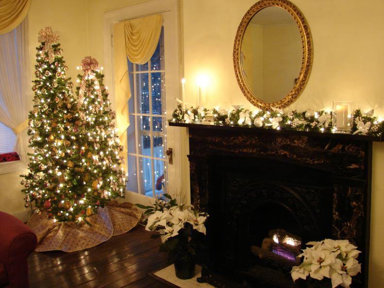 Christmas Tree and Mantel in Living Room 