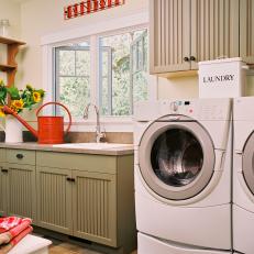 Charming Country Style Laundry Room