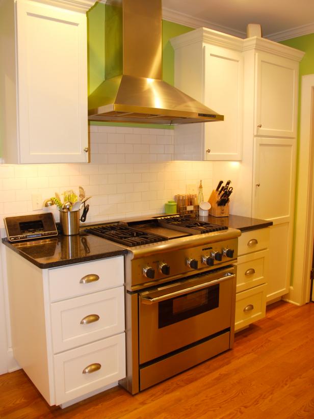 Paint Colors for Small Kitchens: Pictures & Ideas From ...