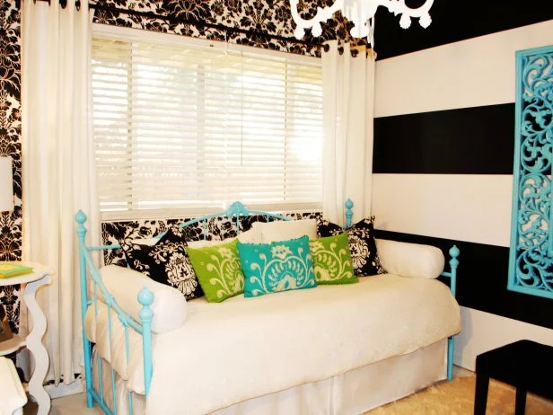 Bedroom Black And White Decorating Ideas: Stunning Styles to Try Now