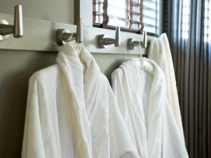 02-DH2012_Changing-Room-Bath-Robes_s4x3