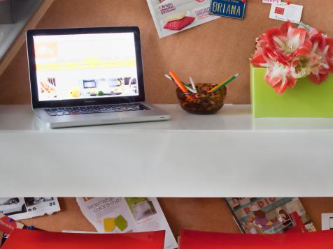 How to Make a Space-Saving Floating Desk