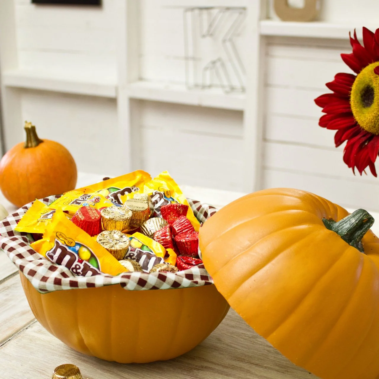 How to Make a Pumpkin Candy Dish | HGTV