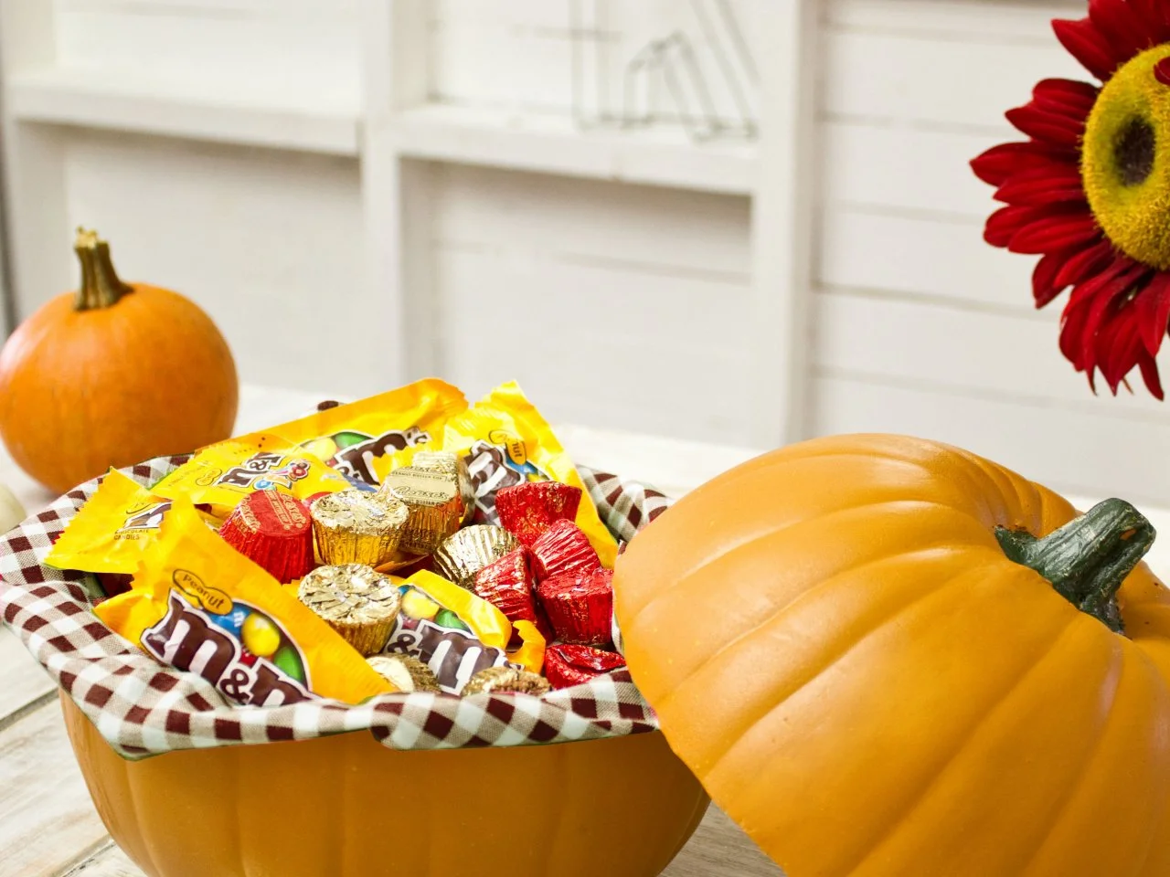 How to Make a Pumpkin Candy Dish | HGTV