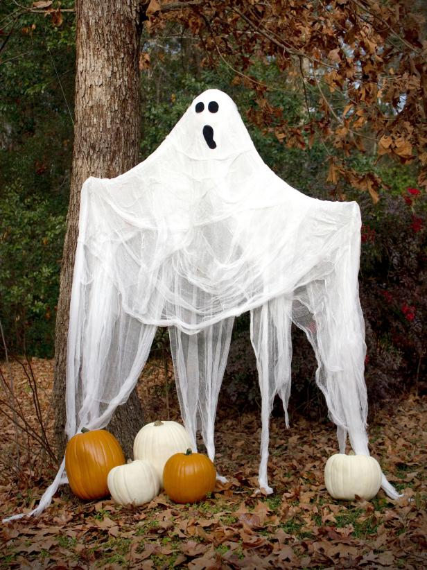 standing halloween decorations