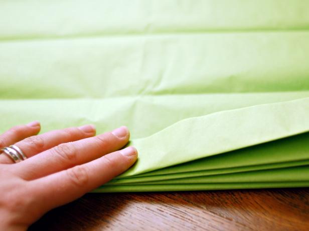 Fold Tissue Paper Lengthwise