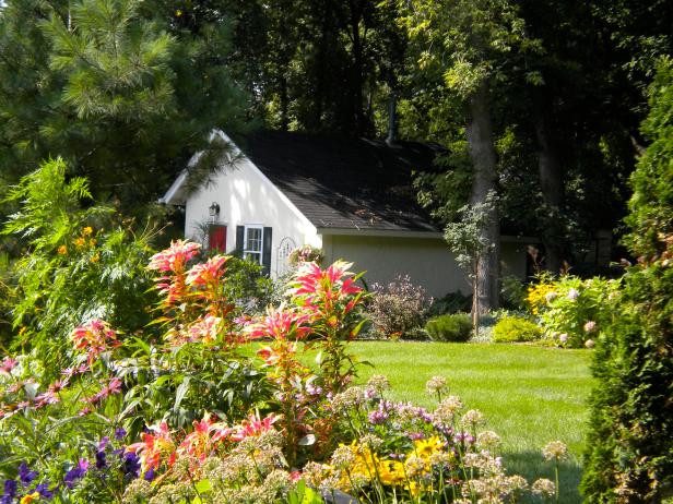 Front Yard With Floral Garden | HGTV