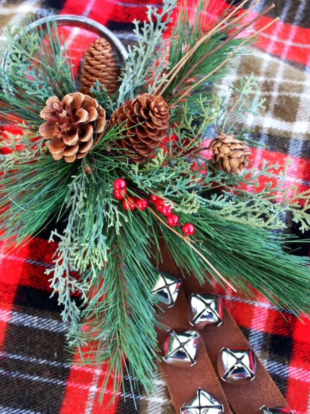 50 Easy Homemade Christmas Ornaments & Holiday Decorations | HGTV