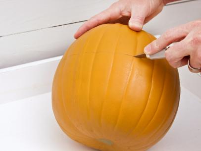 How to Make Pumpkin Candy Dishes from Terra Cotta Pots