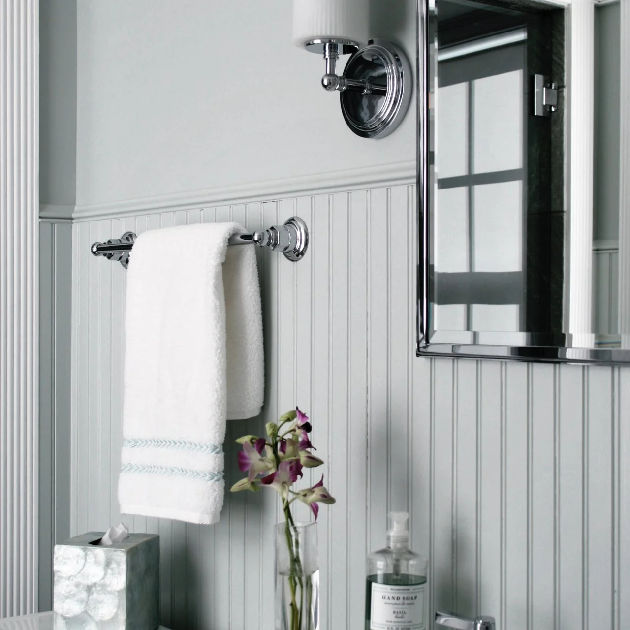 Beadboard Bathroom Designs: Pictures \u0026 Ideas From HGTV | HGTV, image size:1280x1280