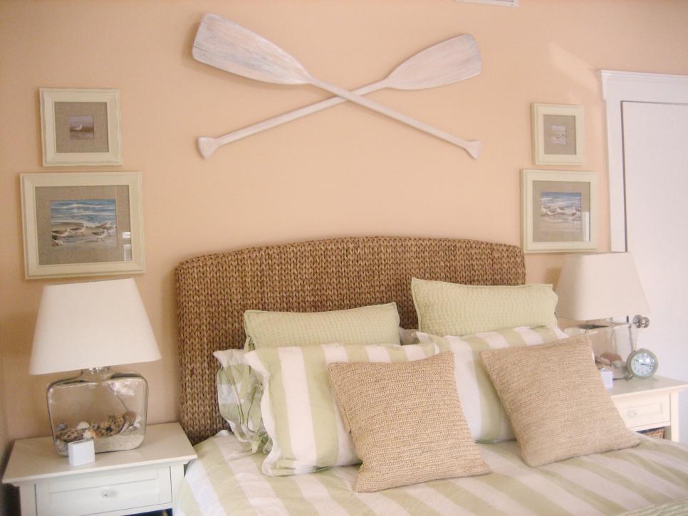 Peach Coastal Bedroom With Striped Bedding Hgtv