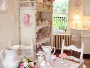 Shabby Chic Kitchen With Lace