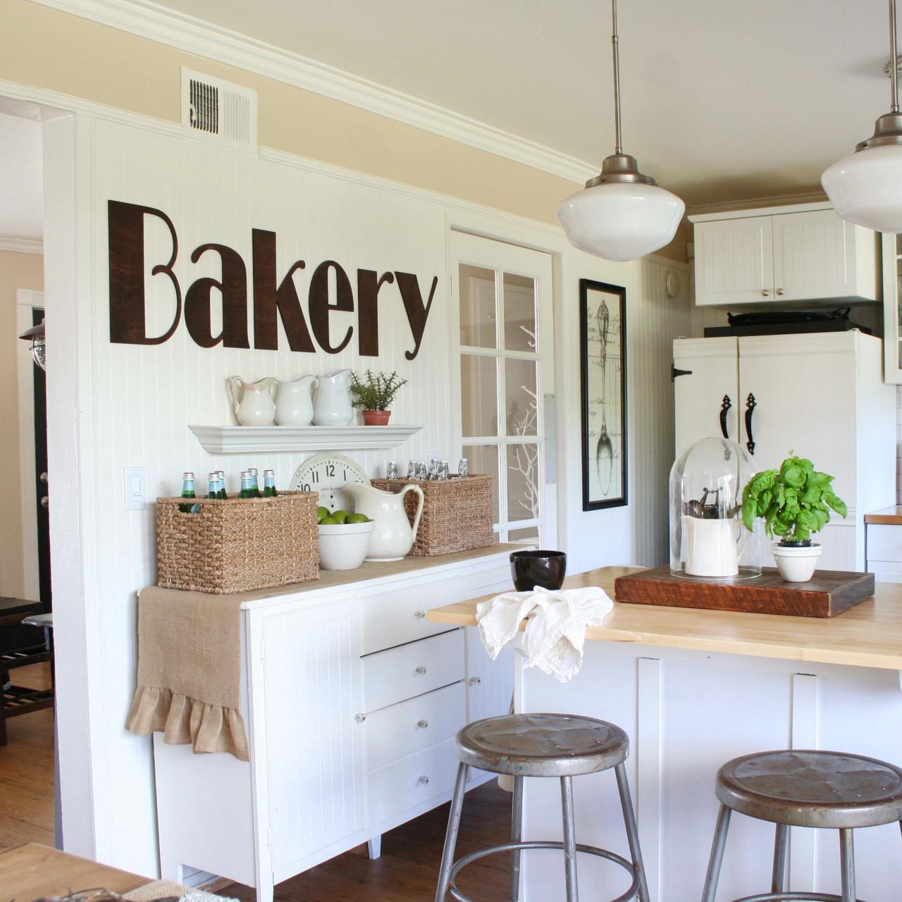 Oh-So-Easy Cottage Farmhouse Decor for Kitchens